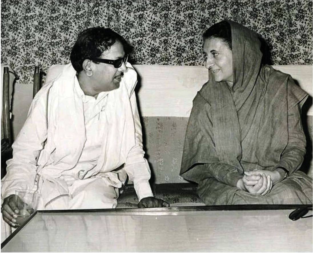 பிரதமர் இந்திரா காந்தி அவர்களுடன் கலைஞர்