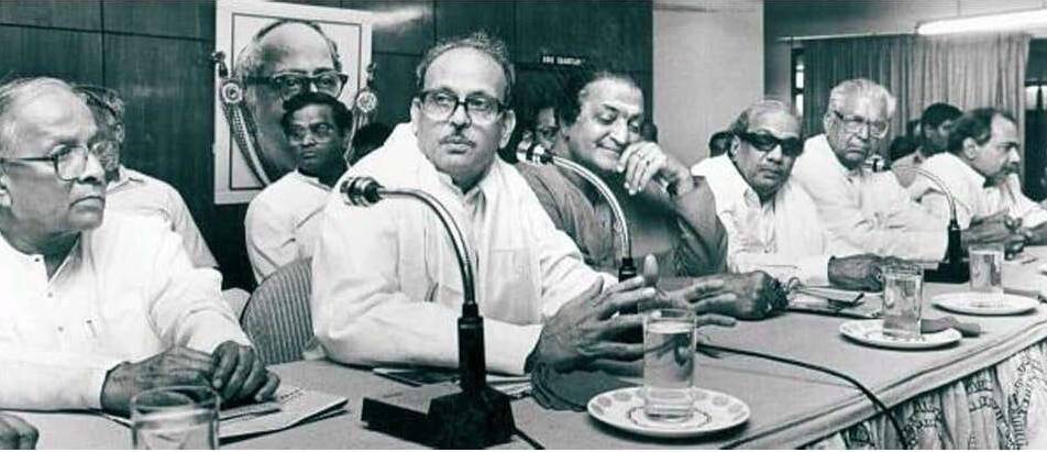 செய்தியாளர் சந்திப்பில் கலைஞர்